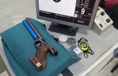 pistolj2.jpg